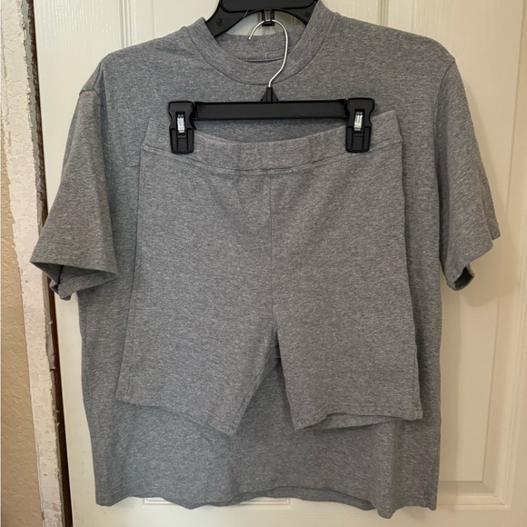 Things Between Gray Short Set Sz: S/M - Picture 16 of 16